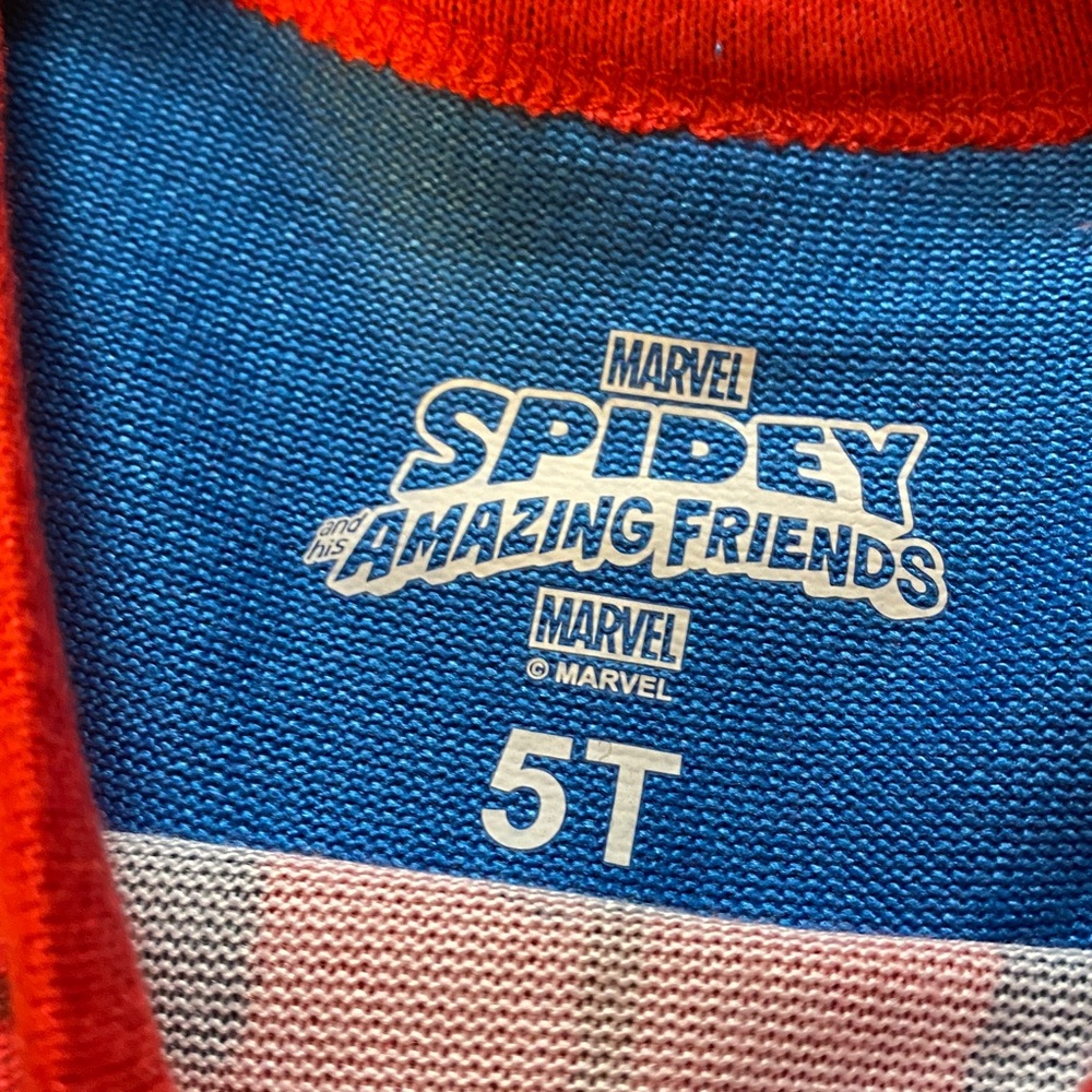 Set of Spider Man & Spongebob Kids Pajamas
Selling both together - Picture 2 of 5